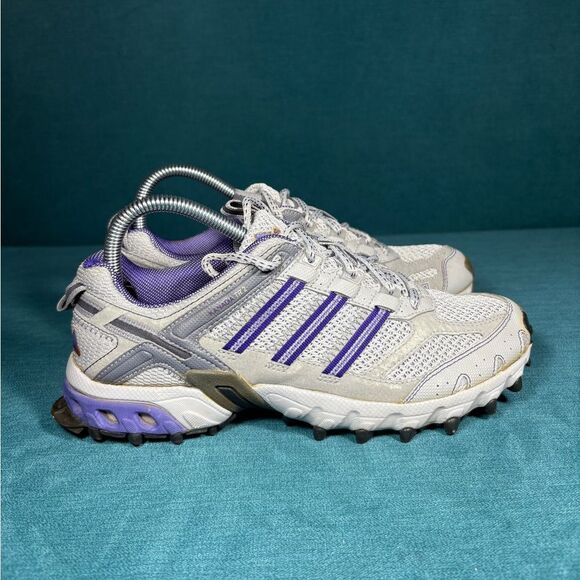 Size 8 - Women’s Adidas Kanadia TR trail shoes - Picture 3 of 9
